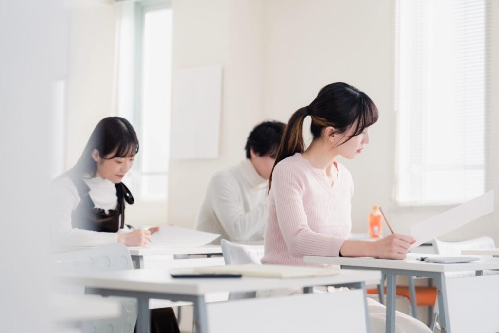 Studying exams 1200 800 global leaders japan 02